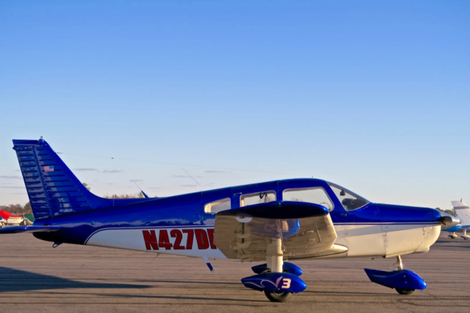 PA-2015 Warrior aircraft, tail number N427DP, view 1